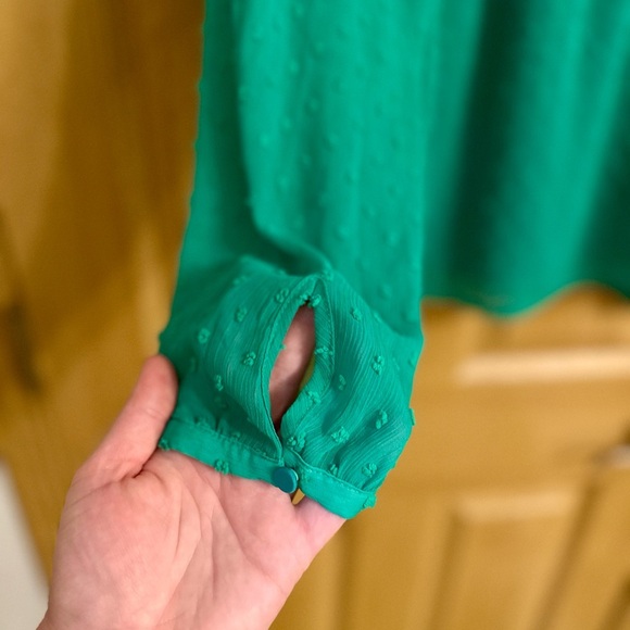 J. Crew Women’s Vibrant Green Textured Top - Size M - Picture 4 of 6